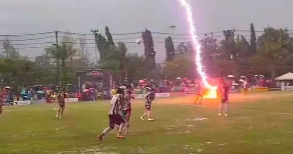 Tragedia din fotbalul thailandez: Moartea lui Safwan Awae și implicațiile acestei tragedii pentru sport și siguranța jucătorilor