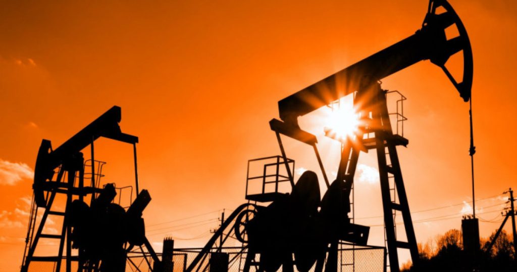 Valuri de căldură și profituri record: O analiză a impactului crizei climatice asupra marilor companii petroliere