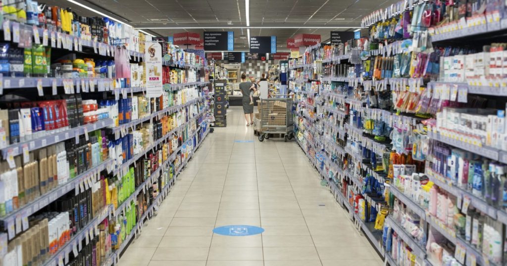 Măsuri Inovatoare în Supermarketuri pentru Reducerea Consumului de Electricitate: Context și Implicații