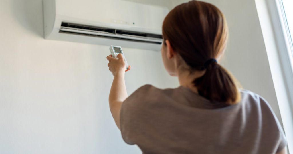 Cum să ne setăm aerul condiționat pentru un somn odihnitor în timpul caniculei: Ghidul expertului