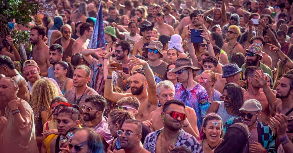 Tragedia de la Festivalul Ozora: O analiză profundă a incidentelor care au marcat un eveniment emblematic al muzicii psihedelice