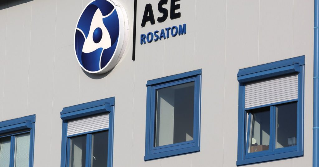 Atacul cu drone ucrainene asupra navei Rosatom: O analiză a escaladării conflictului în Marea Neagră