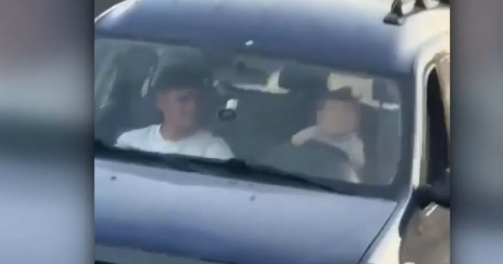Incident șocant în Vrancea: Bebeluș la volan, o problemă mai profundă decât pare