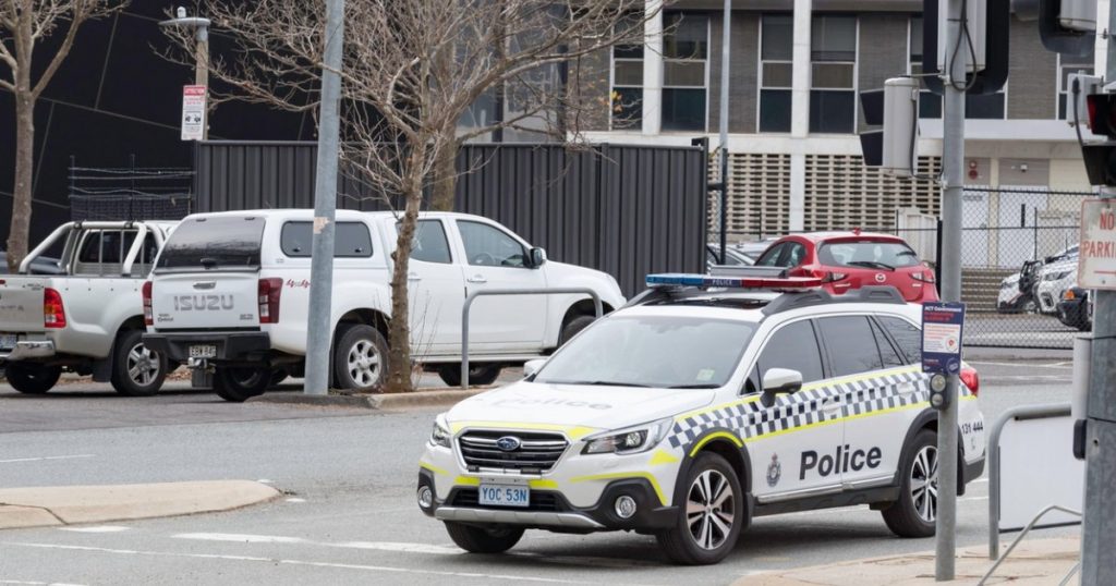 Incidentul valizei din Australia: O poveste despre panică și confuzie în fața unei păpuși