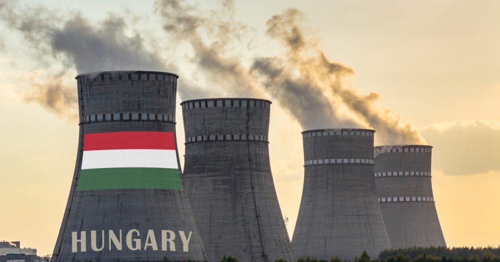 Centrala Nucleară Paks: Reconectarea Turbinei în Contextul Crizei Hidrologice a Dunării