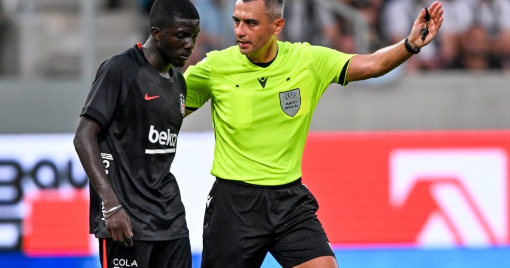 Transparenta în Fotbal: Impactul Platformei Clear Line a UEFA asupra Deciziilor Arbitrilor