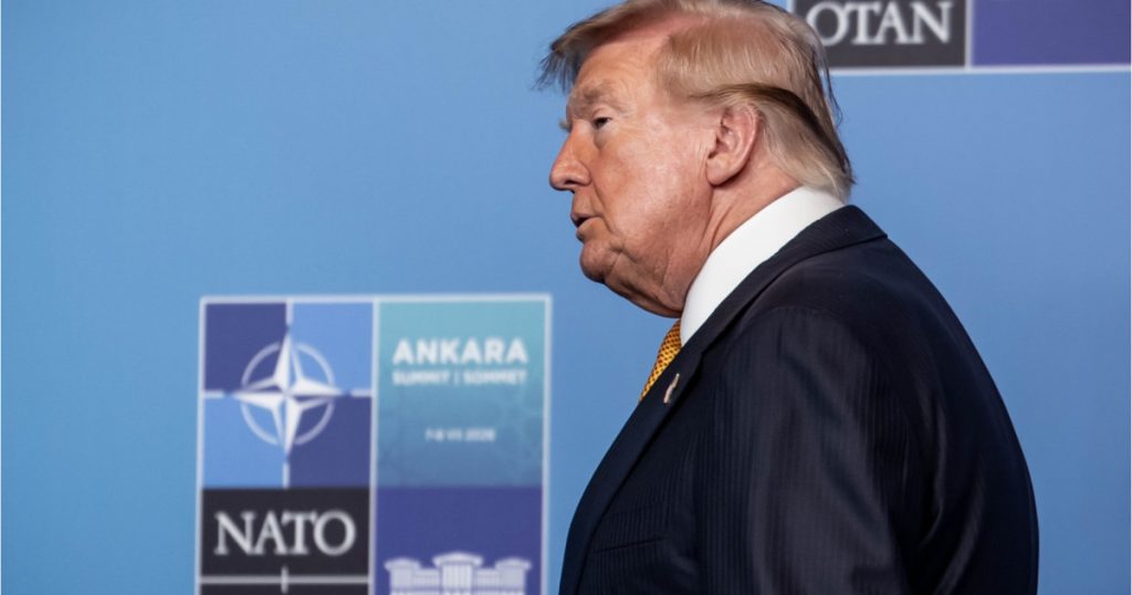 Amenințări și Strategii: Schimbarea Avionului Președintelui Trump în Turcia