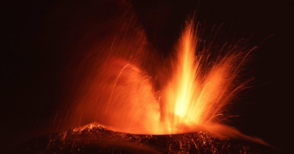 Impactul erupției vulcanului Etna asupra traficului aerian din Sicilia: O analiză detaliată