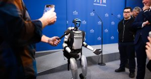 Incidentul robotului chinezesc în baza Marinei poloneze: O analiză a implicațiilor de securitate și tehnologie