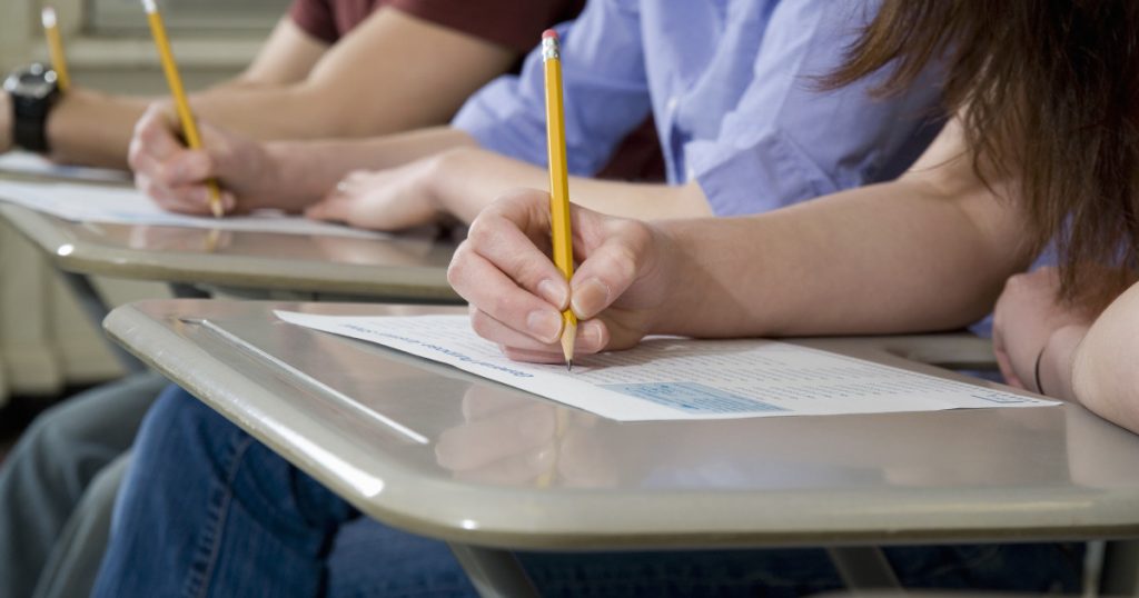 Contestațiile la Bacalaureat 2026: Tot ce trebuie să știi despre sesiunea de toamnă