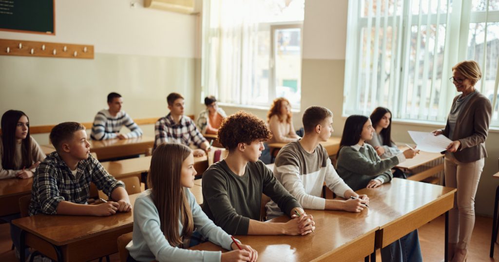 Noile propuneri pentru Evaluarea Națională și Bacalaureat 2027: O analiză detaliată a schimbărilor în evaluare