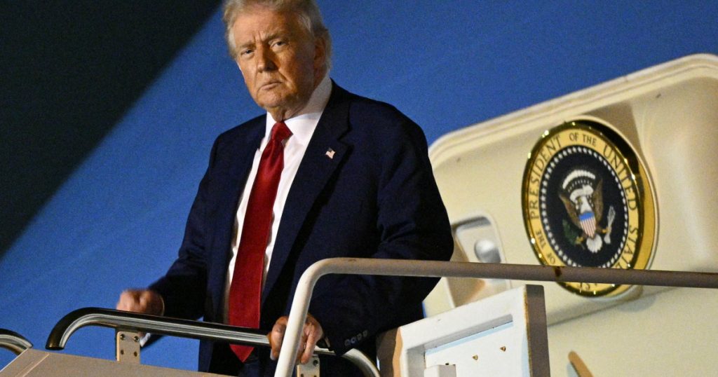Tensiuni Internaționale și Ironia din Teheran: Cum Schimbarea Avionului lui Trump Reflectă Frica de Puterea Militară a Iranului