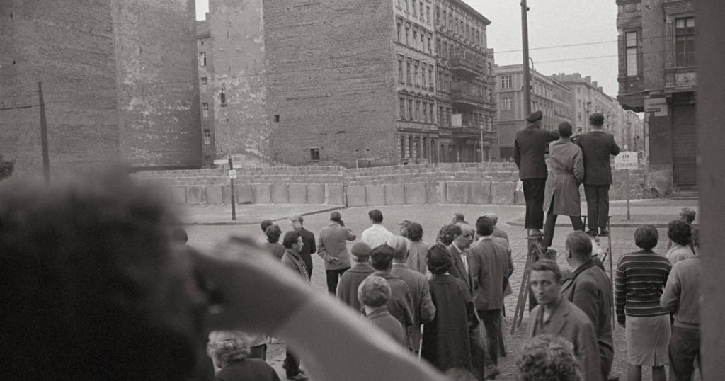 Nostalgia comunistă în Germania: O privire critică asupra idealizării RDG-ului și impactul asupra democrației