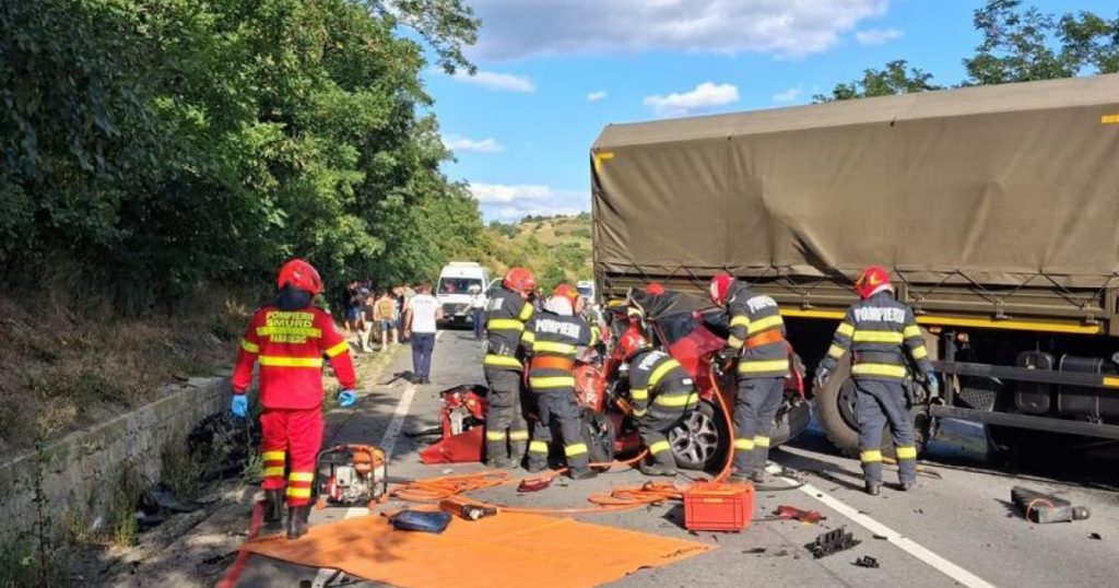 Tragedie pe drumurile României: Accident mortal între un camion militar și autoturisme în județul Mureș
