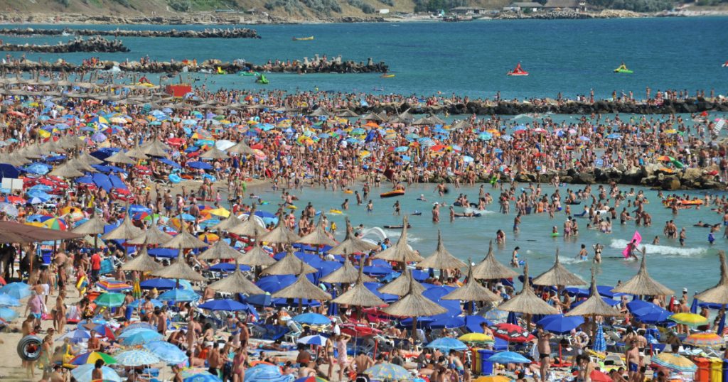 Aglomerația de pe Litoral: Impactul Weekendului de Ziua Marinei și Sfânta Maria asupra Turismului Românesc