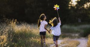 Studiul Care Schimbă Percepția Asupra Copiilor: Singurătatea Nu Este Neapărat Izolare