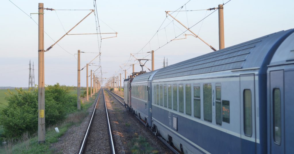 Criza financiară a sistemului feroviar: Oprirea trenurilor, o realitate iminentă?