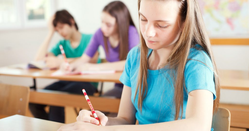 Admiterea la liceu 2026: Etapa a doua de repartizare și provocările sistemului educațional românesc