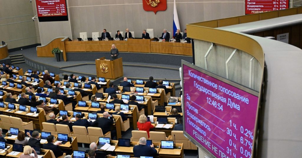 Moscova își restricționează cetățenii: Implicațiile interzicerii dreptului de vot pentru rușii emigranți