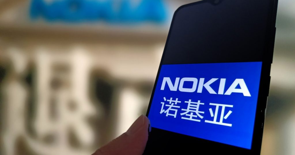 Retragerea Nokia din China: O criză a inovației în telecomunicații și implicațiile sociale
