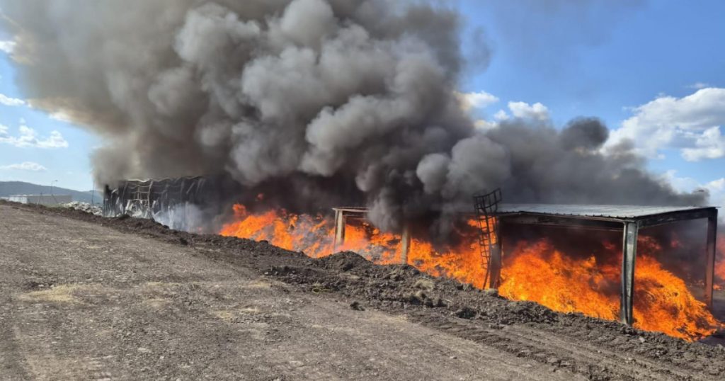 Incendiul devastator de la centrul de colectare a deșeurilor din Covasna: o analiză detaliată a cauzelor, efectelor și lecțiilor învățate