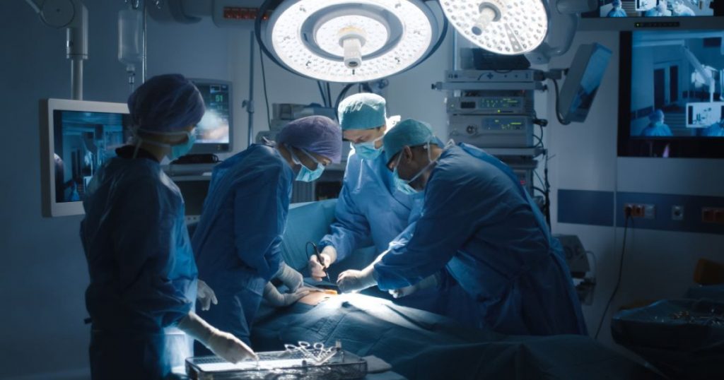Redefinirea unei vieți: Povestea unei femei care a înfruntat stenoză mitrală reumatismală și a găsit speranța prin intervenție chirurgicală