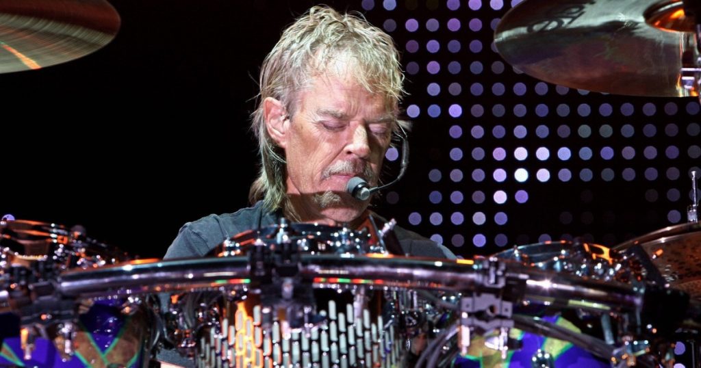 Moartea lui Frank Beard: O Legendă a Rock-ului American Părăsește Scena