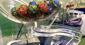 Reporturi Record la Loto: Analiza Impactului Economic și Social al Tragerea din 20 August 2026