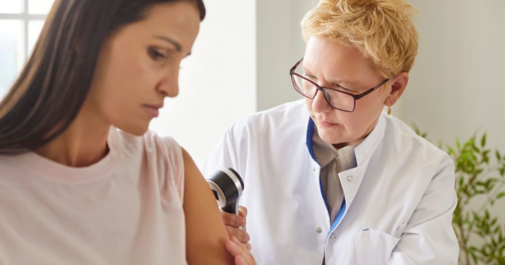 Urticaria solară: Înțelegerea afecțiunii alergice și impactul acesteia asupra sănătății