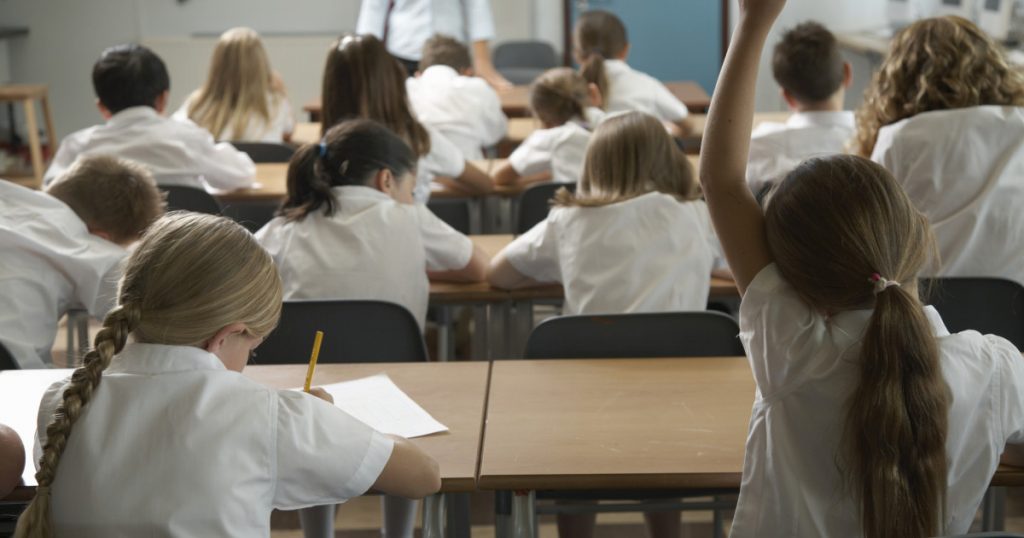 Controversa tăierii burselor sociale: un impact devastator asupra familiilor defavorizate