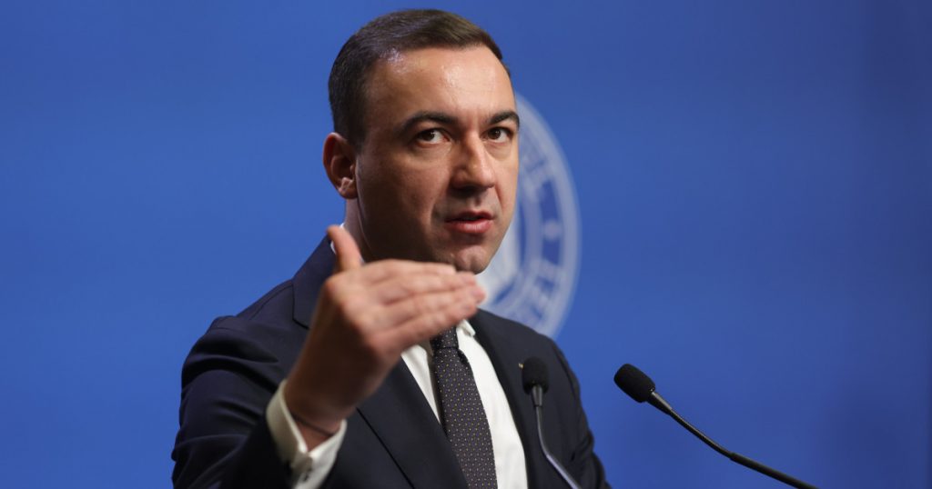 Cresc prețurile la motorină: Reacțiile lui Bogdan Ivan și implicațiile economice ale accizelor reduse