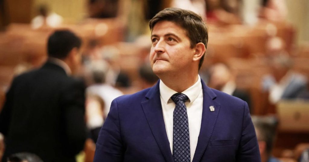 Controversele din jurul mandatului lui Dominic Fritz: Implicații legale și politice în România