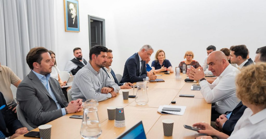 Ilie Bolojan și Viziunea PNL pentru București: Oportunități și Provocări în Construirea unei Legături Comunitare Durabile