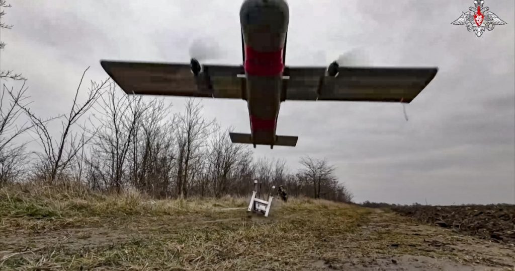 Dronele Autonome în Războiul din Ucraina: O Privire Asupra Viitorului Tehnologic și Implicațiile Acesteia