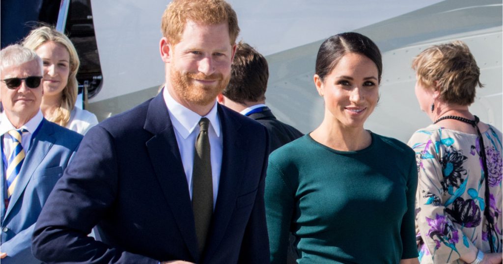 Harry și Meghan: De la Iluzia Hollywoodiană la Întoarcerea Acasă – O Analiză a Deciziei Surprinzătoare
