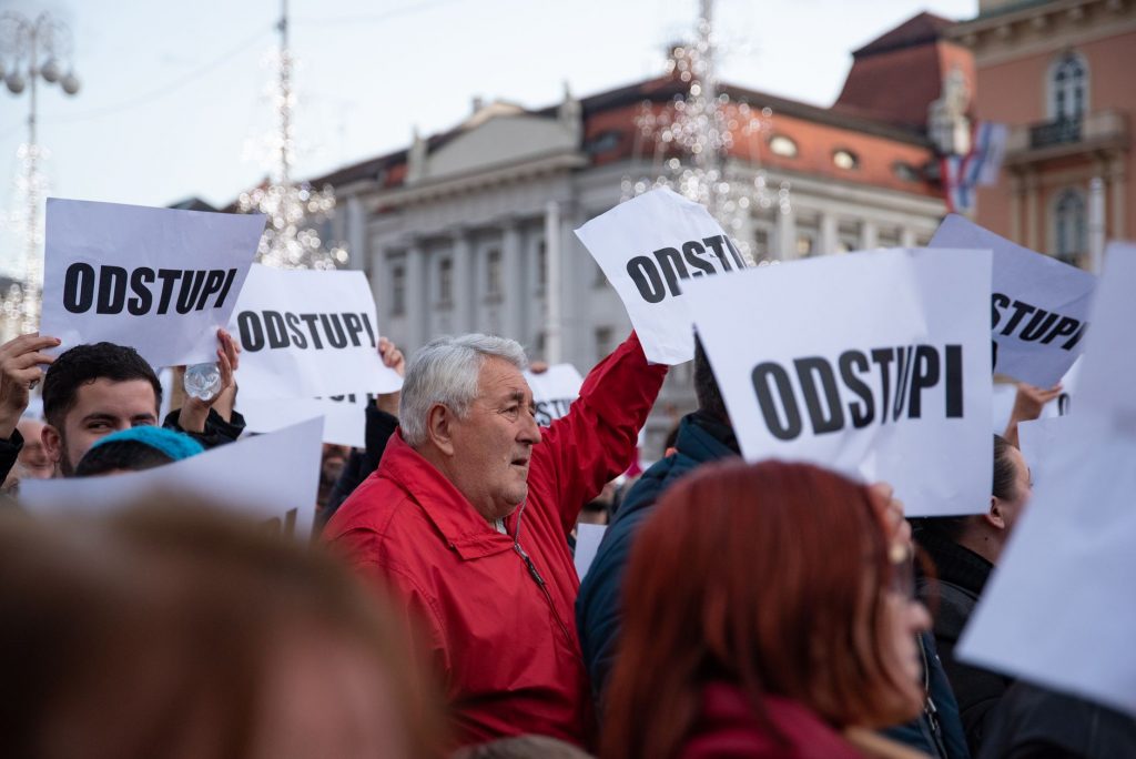 USR solicită transparență în privința incompatibilităților aleșilor locali: O analiză detaliată a noilor reglementări și implicațiilor acestora