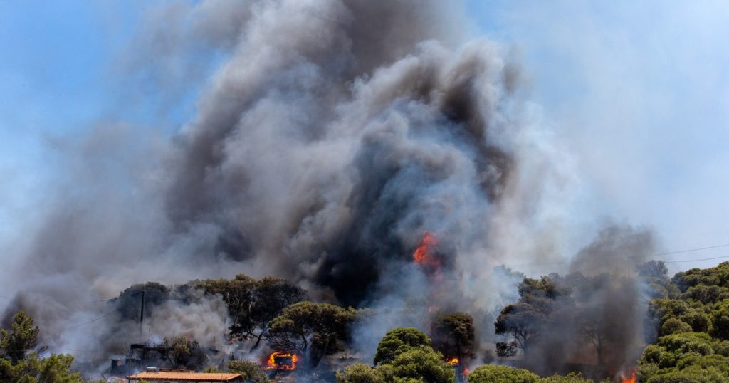 Incendiile devastatoare din Grecia: O analiză a cauzelor, impactului și măsurilor de răspuns