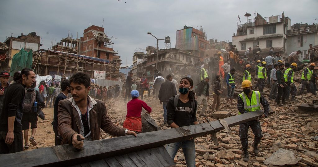 Viitura devastatoare de la granița dintre Nepal și China: O tragedie umană și ecologică de proporții