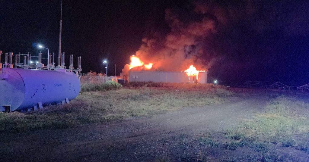 Incendiul de la Hala de Baterii din Buzău: O Criză Energetică și Provocările Intervenției Pomierilor