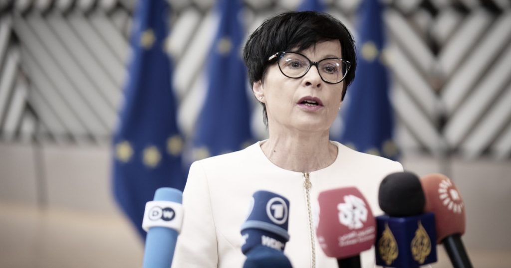 Funeralii naționale pentru Ratko Mladic: O analiză a impactului asupra valorilor europene și a perspectivei Serbiei în Uniunea Europeană