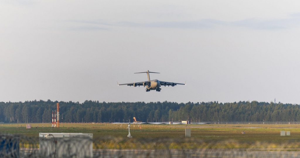 Analiza Vizitei lui John Ratcliffe la Moscova: Mesaje Transmise lui Putin și Implicațiile pentru NATO