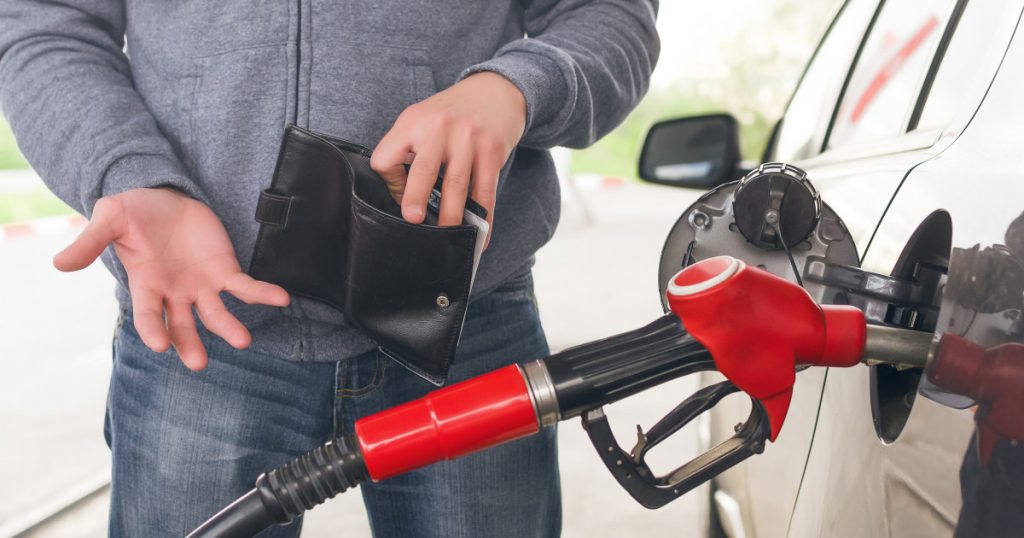 Prețurile carburanților în România: O analiză a paradoxului economic regional și impactul acestuia asupra cetățenilor
