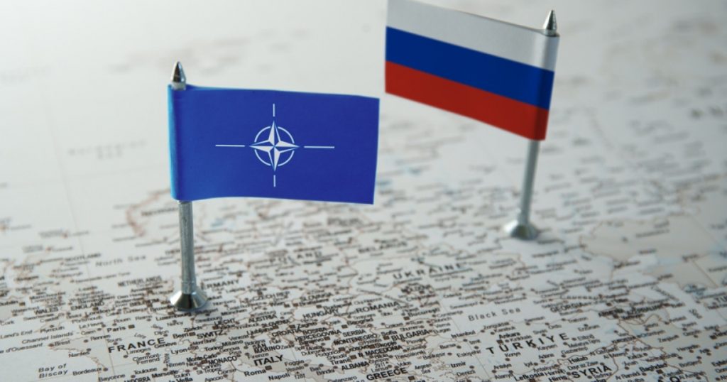 Riscurile unui război accidental: Avertismentul ambasadorului rus în Norvegia despre tensiunile NATO-Moscova