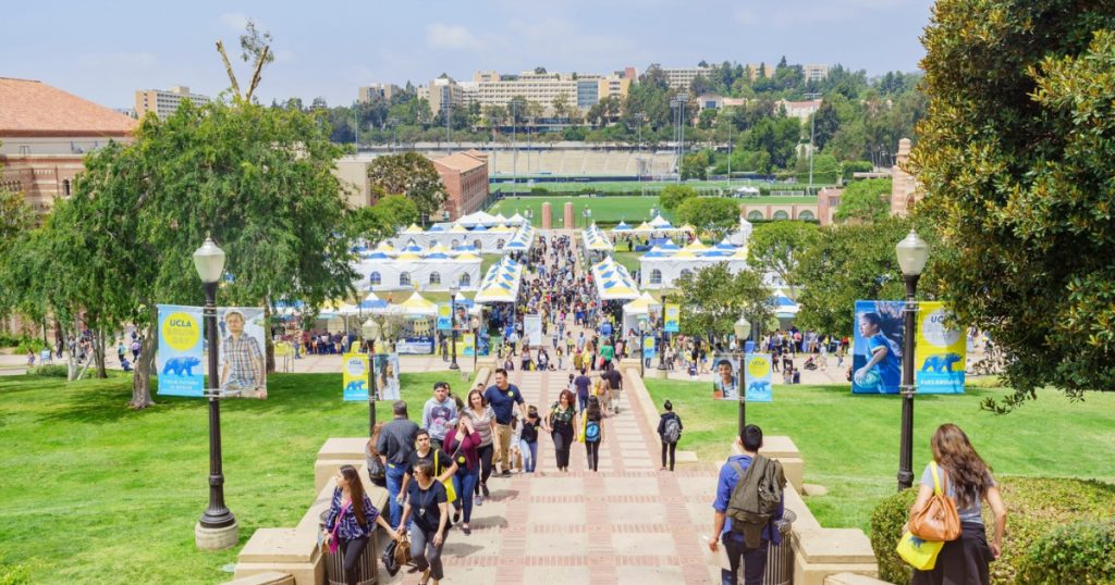 Restricții Severe pentru Studenții Străini în SUA: O Analiză a Politicii Administrației Trump