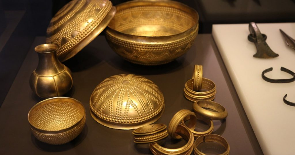 Jaful din Villena: O analiză a furtului tezaurului din Epoca Bronzului
