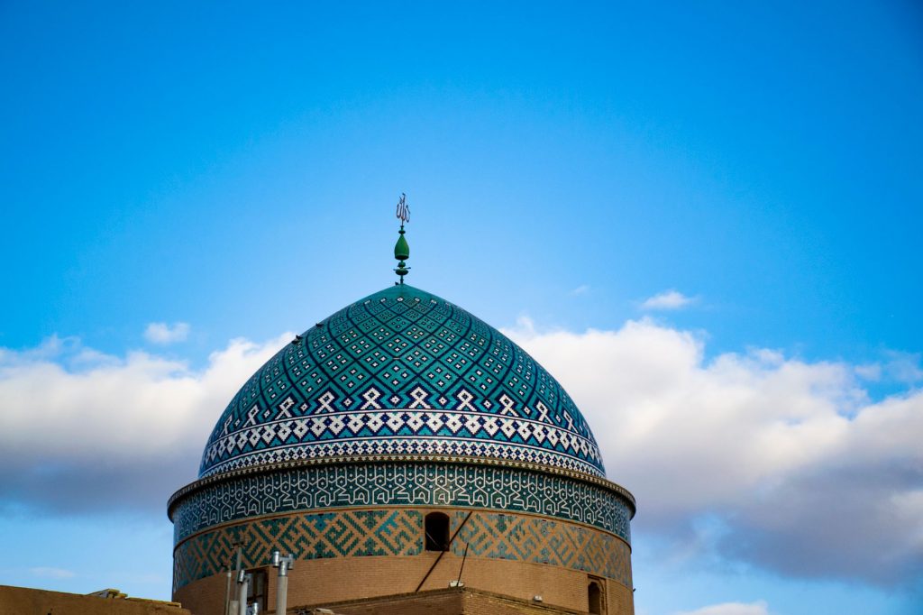 Erodarea Valorii Strategice a Strâmtorii Ormuz: O Analiză a Paradoxului Geopolitic Iranian