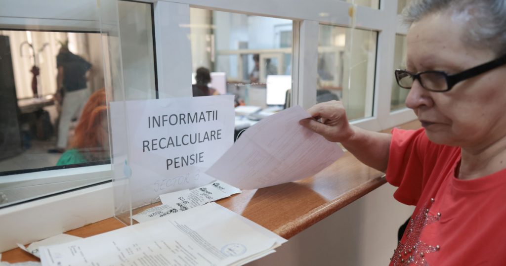 Impactul Studiilor Universitare asupra Pensiilor: Ce Trebuie să Știe Românii