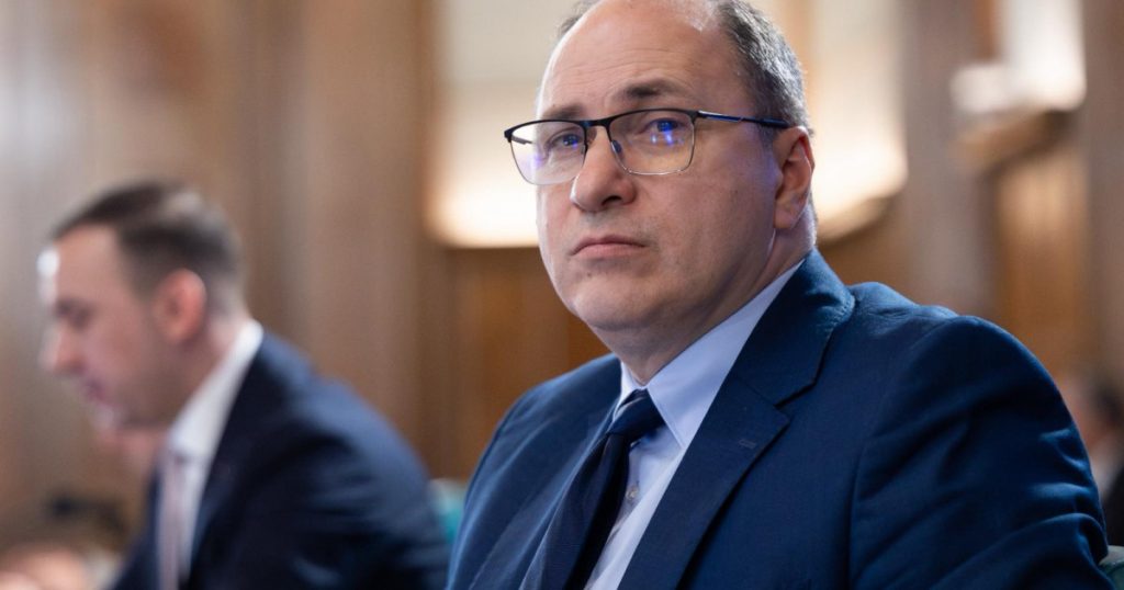 Salariile profesorilor în România: O analiză profundă a declarațiilor ministrului Educației
