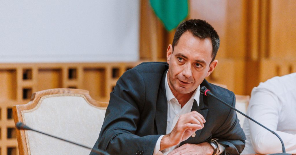 Viitorul Guvernului României: Provocările UDMR și Dilemele Politice Actuale