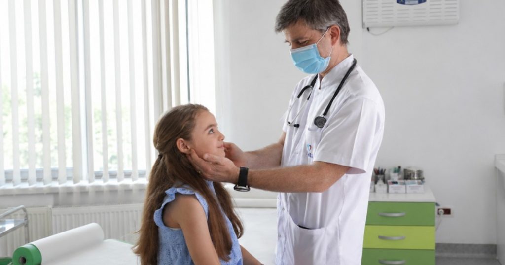 Importanța verificărilor medicale la intrarea copiilor în colectivitate: O abordare preventivă esențială